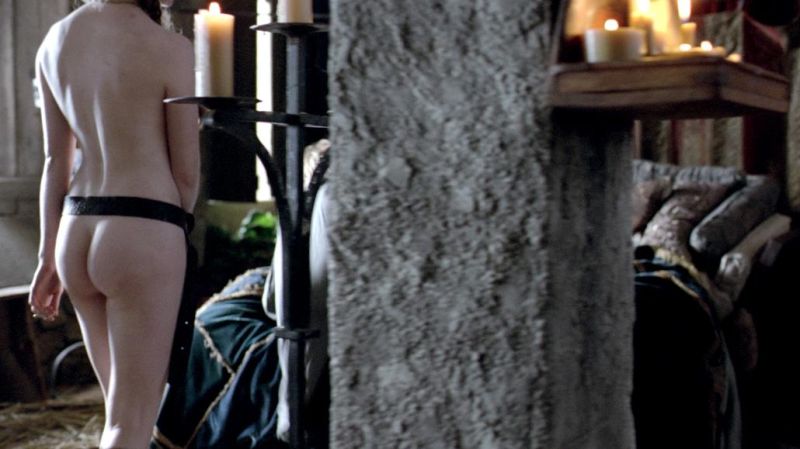 Esme Bianco - Game of Thrones - S01E01_1
