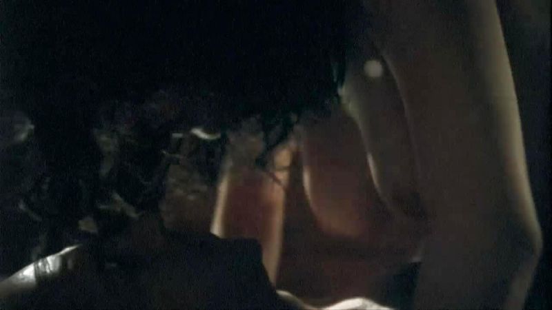 Emmanuelle Vaugier - Hysteria - 3_1
