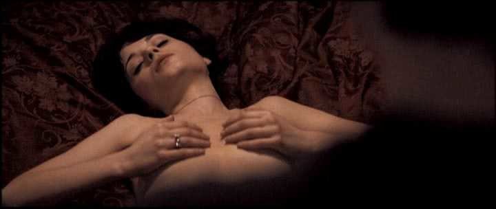 Zooey Deschanel nude (3)
