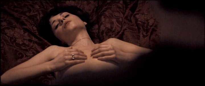 Zooey Deschanel nude (4)
