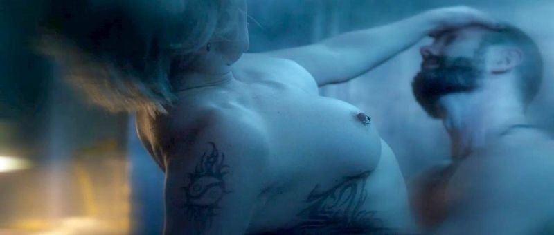 Katie Cassidy Nude (4)
